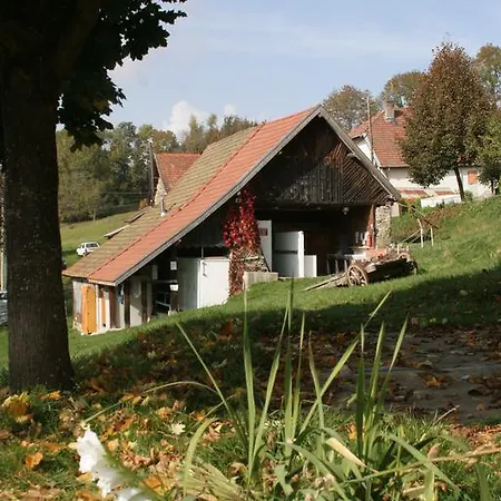Campsite Camping Du Buisson Saint-Martin-d'Uriage
